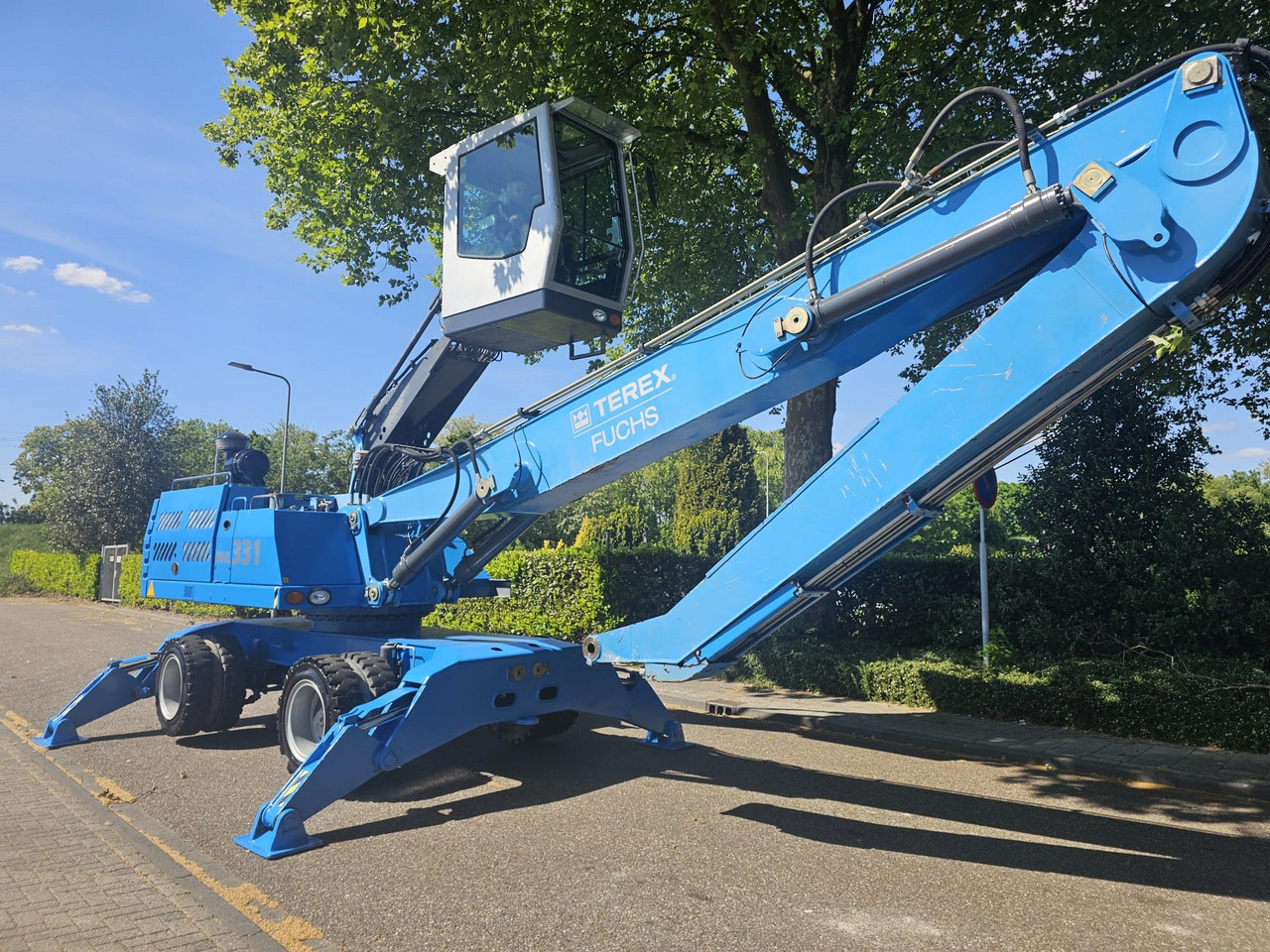 Fuchs MHL 331 Material Handler - Manipulador de materiales: foto 2 Fuchs MHL 331 Material Handler - Manipulador de materiales: foto 2