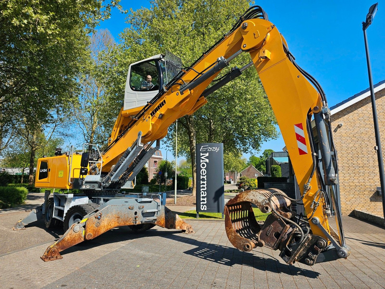 Liebherr LH 24M ( GK10 ) Mit Sortiergreifer - Excavadora de ruedas: foto 1 Liebherr LH 24M ( GK10 ) Mit Sortiergreifer - Excavadora de ruedas: foto 1