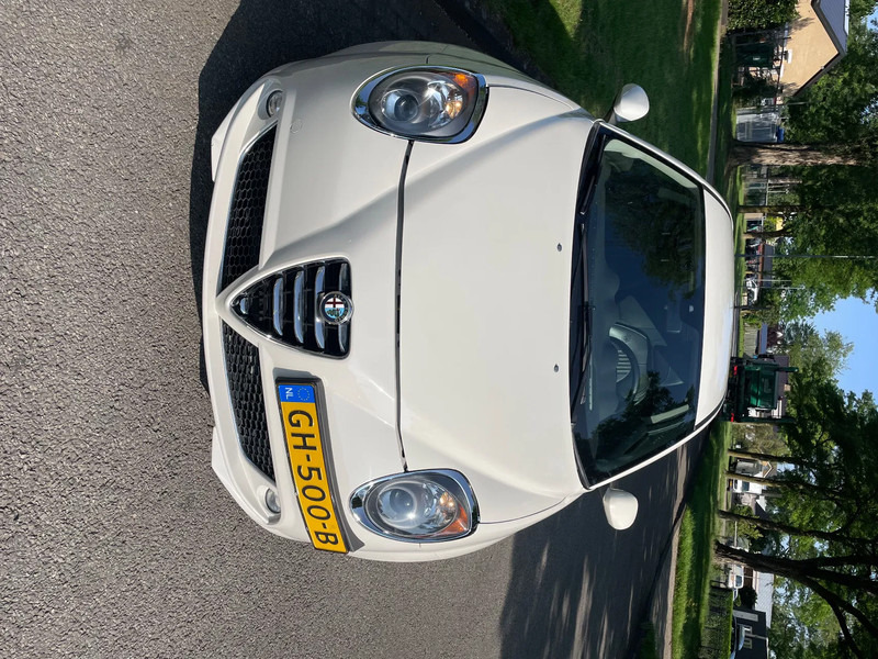 Alfa Romeo MiTo ALFA MITO Diesel MEGA MOOI - Hatchback: foto 2 Alfa Romeo MiTo ALFA MITO Diesel MEGA MOOI - Hatchback: foto 2