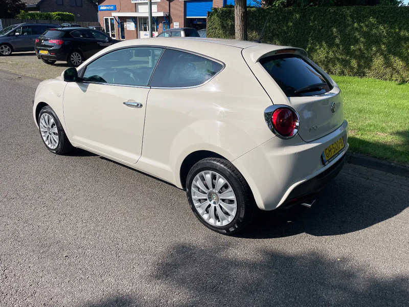 Alfa Romeo MiTo ALFA MITO Diesel ZEER MOOI - Hatchback: foto 3 Alfa Romeo MiTo ALFA MITO Diesel ZEER MOOI - Hatchback: foto 3