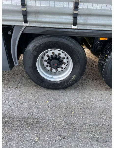 Kässbohrer Taut Line XXL Certificaat - Semirremolque lona: foto 4 Kässbohrer Taut Line XXL Certificaat - Semirremolque lona: foto 4