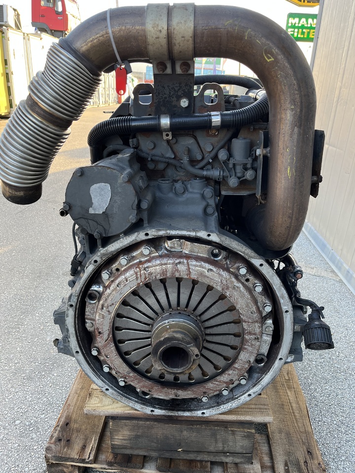 ENGINE AXOR OM926LA EURO5 330PS - Motor para Camión: foto 5 ENGINE AXOR OM926LA EURO5 330PS - Motor para Camión: foto 5