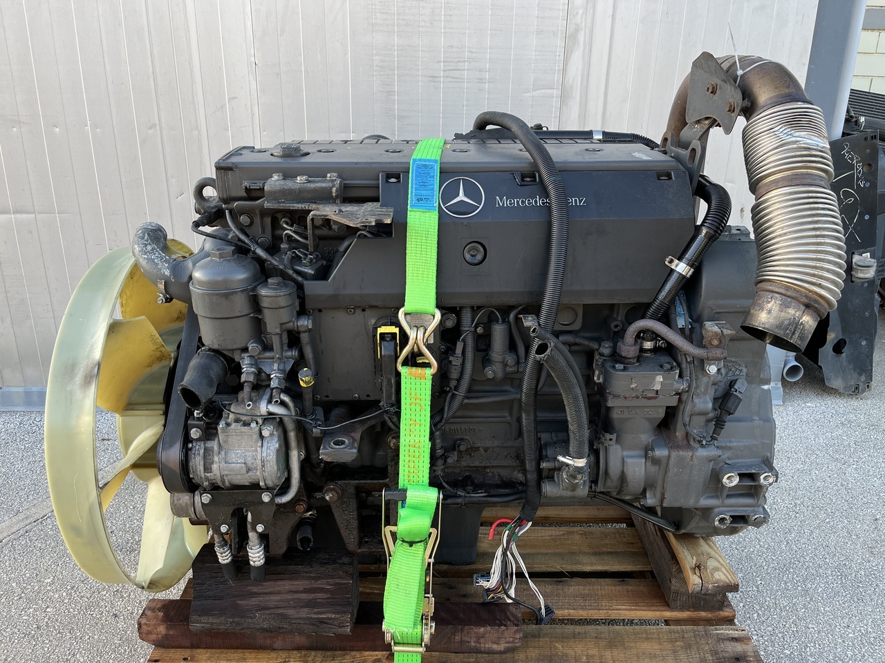 ENGINE AXOR OM926LA EURO5 330PS - Motor para Camión: foto 1 ENGINE AXOR OM926LA EURO5 330PS - Motor para Camión: foto 1