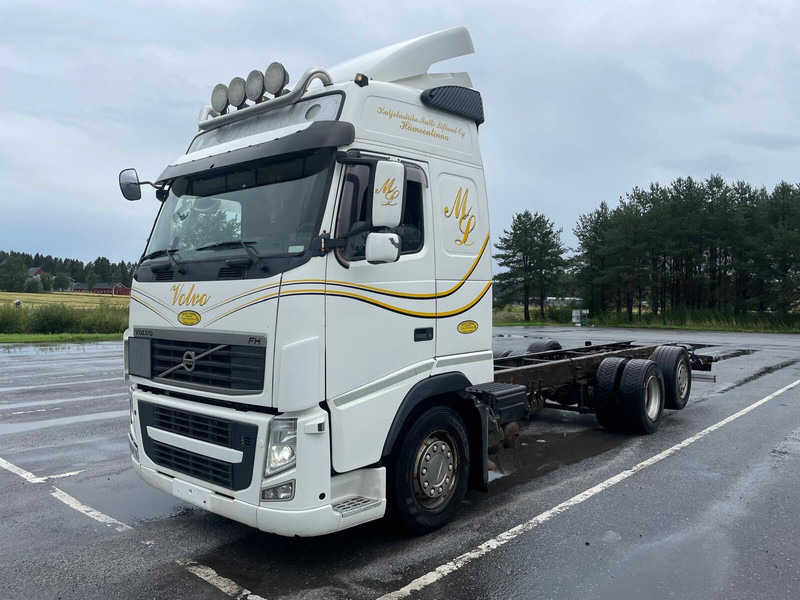 Volvo FH500 6x2 - Camión chasis: foto 1 Volvo FH500 6x2 - Camión chasis: foto 1