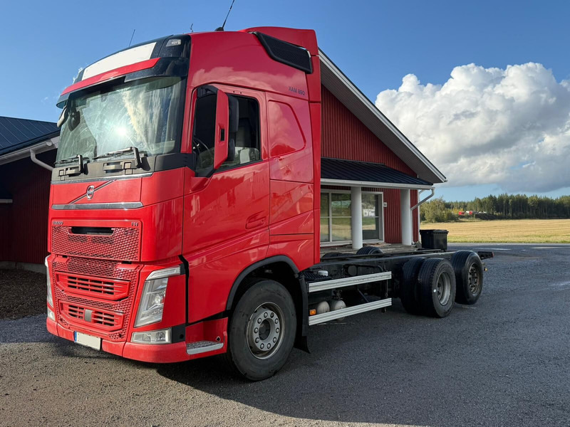 Volvo FH540 - Camión chasis: foto 1 Volvo FH540 - Camión chasis: foto 1