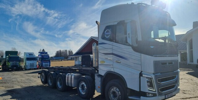 Camión chasis Volvo FH750 uusi moottori/vaihteisto: foto 10