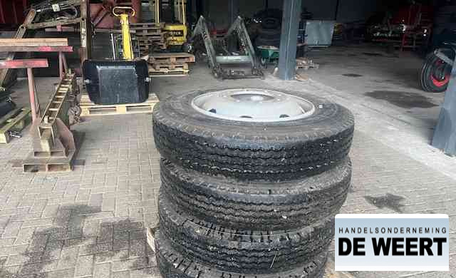 Michelin 9R22.5 , 9 R 22.5 - Neumáticos y llantas para Maquinaria agrícola: foto 2 Michelin 9R22.5 , 9 R 22.5 - Neumáticos y llantas para Maquinaria agrícola: foto 2