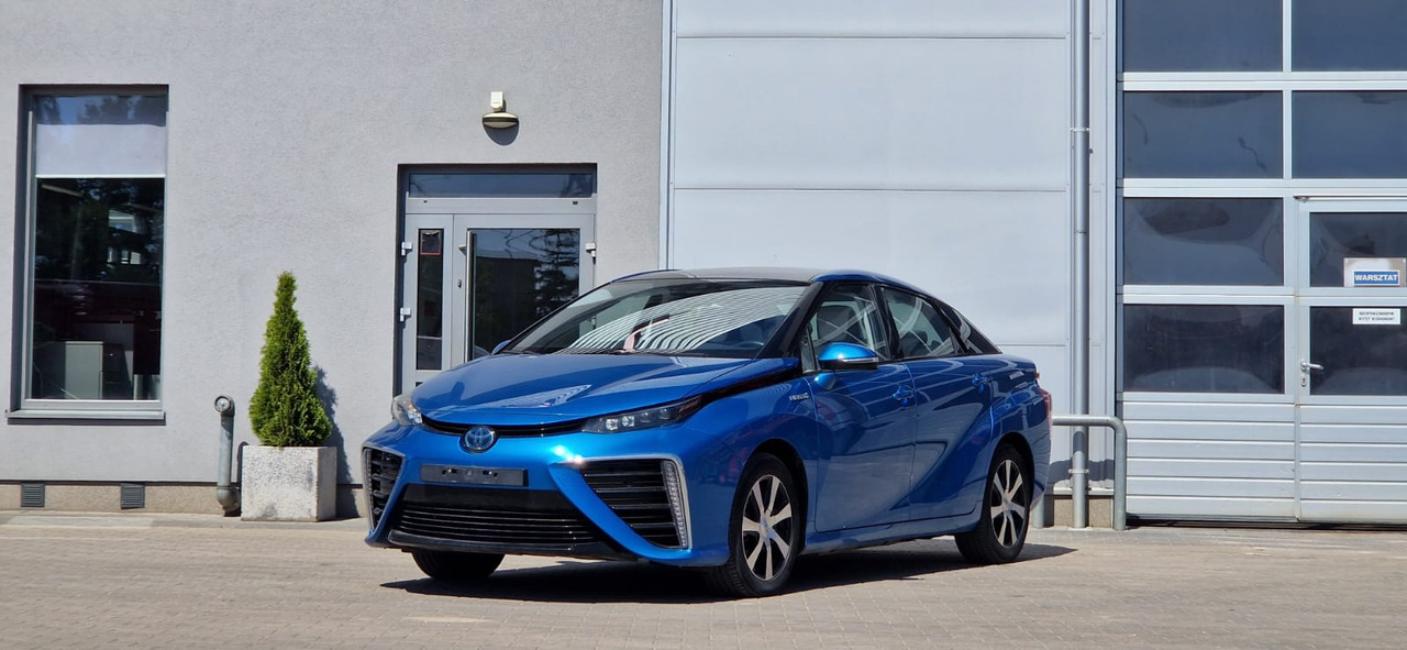 Toyota Mirai - Sedan: foto 2 Toyota Mirai - Sedan: foto 2