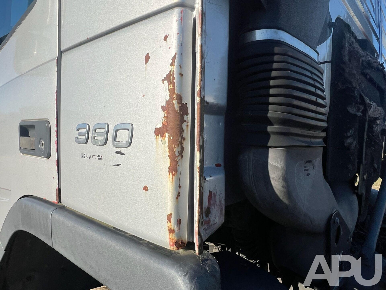 Camión chasis Volvo FM 380/FM13: foto 15