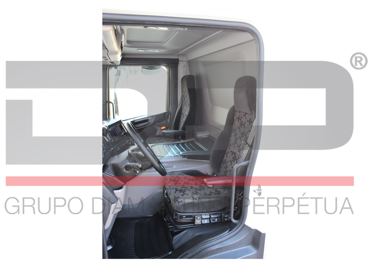 Scania Cabine incompleta CP14 teto baixo S/LPGRS - Cabina para Camión: foto 5 Scania Cabine incompleta CP14 teto baixo S/LPGRS - Cabina para Camión: foto 5