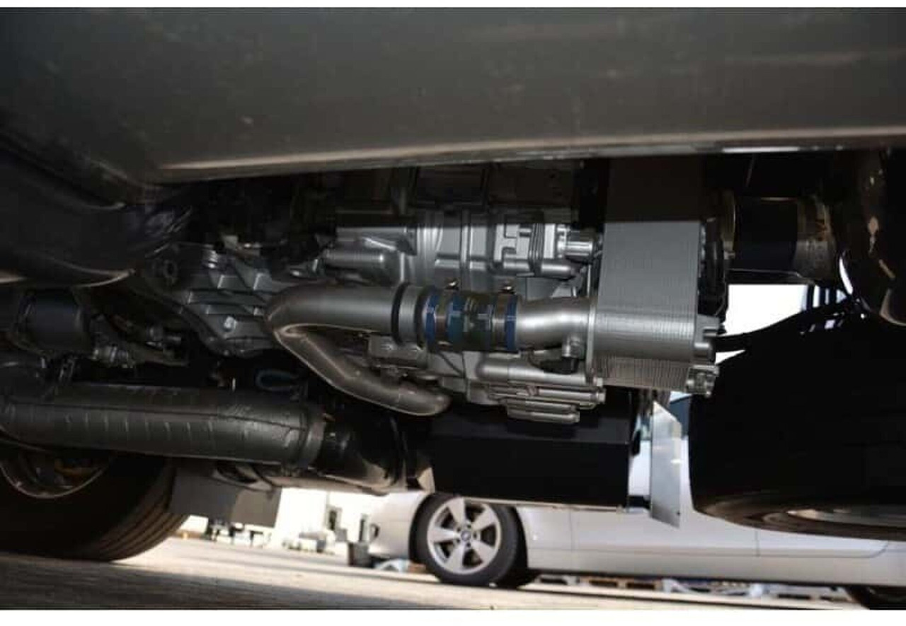 Nieuwe ZF12S2331TD DAF XF106 handbak - Caja de cambios para Camión: foto 2 Nieuwe ZF12S2331TD DAF XF106 handbak - Caja de cambios para Camión: foto 2