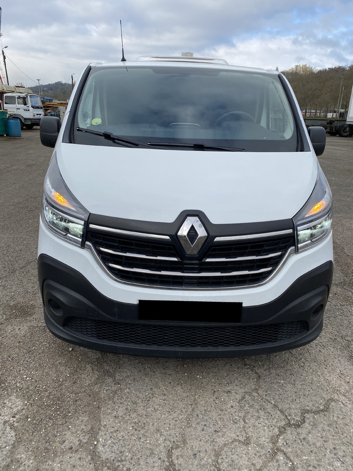 RENAULT TRAFIC FRIGORIFIQUE PORTE LATERALE - Furgoneta frigorifica: foto 2 RENAULT TRAFIC FRIGORIFIQUE PORTE LATERALE - Furgoneta frigorifica: foto 2