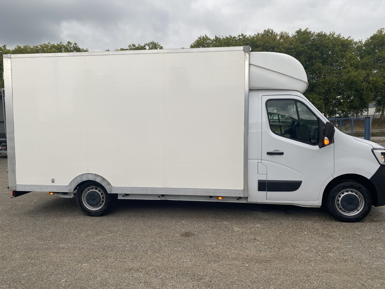 RENAULT master caisse - Furgón: foto 4 RENAULT master caisse - Furgón: foto 4