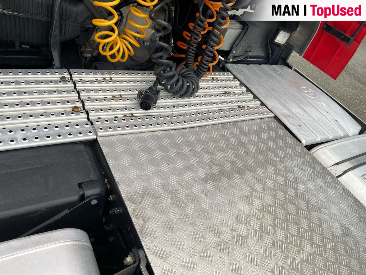 MAN TGX 18.460 4X2 BLS "ADR EX II / AT" - Cabeza tractora: foto 4 MAN TGX 18.460 4X2 BLS "ADR EX II / AT" - Cabeza tractora: foto 4