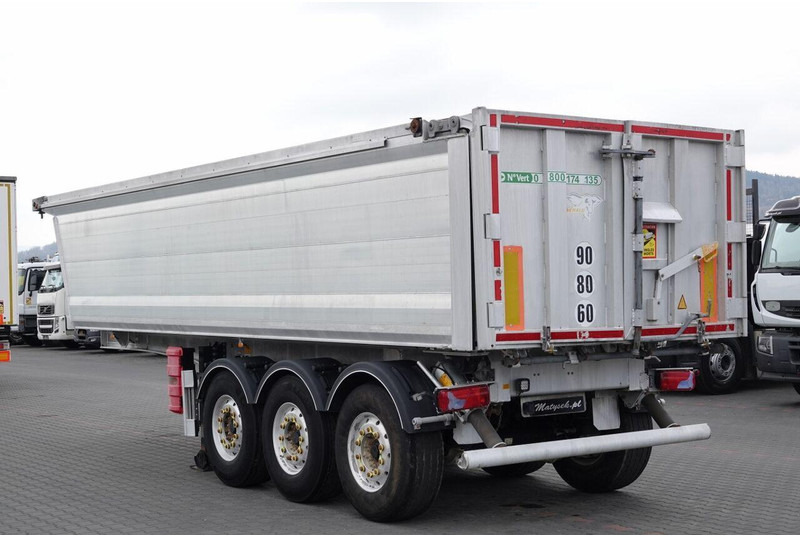 Benalu WYWROTKA / 26 m3 / ALUMINIOWA / OŚ PODNOSZONA / WAGA: 5 000 KG / - Semirremolque volquete: foto 4 Benalu WYWROTKA / 26 m3 / ALUMINIOWA / OŚ PODNOSZONA / WAGA: 5 000 KG / - Semirremolque volquete: foto 4