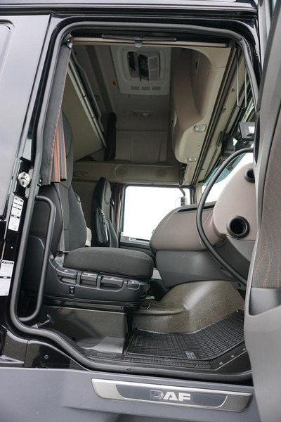 Cabeza tractora DAF 106 / 480 / EURO 6 / ACC / MEGA / I – COOL / LOW DECK / SUPER SP: foto 8 Cabeza tractora DAF 106 / 480 / EURO 6 / ACC / MEGA / I – COOL / LOW DECK / SUPER SP: foto 8