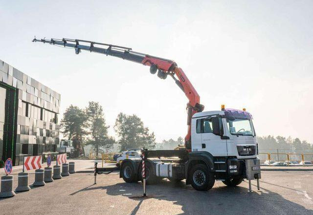 MAN TGS 33.400 6x4 PALFINGER PK 29002 Crane Winch - Cabeza tractora: foto 3 MAN TGS 33.400 6x4 PALFINGER PK 29002 Crane Winch - Cabeza tractora: foto 3