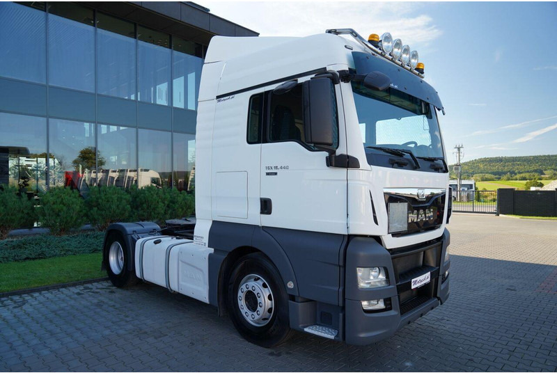 MAN TGX 18.440 - Cabeza tractora: foto 2 MAN TGX 18.440 - Cabeza tractora: foto 2