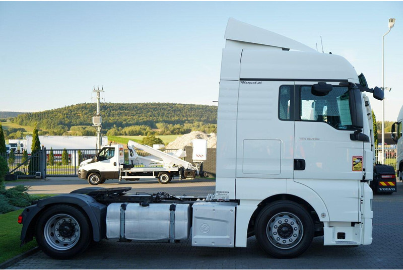 Cabeza tractora MAN TGX 18. 460 / MEGA / LOWDECK / REGULOWANE SIODŁO /  NAVI: foto 9