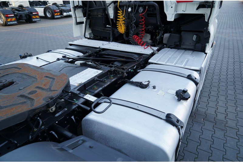 Cabeza tractora MAN TGX 18. 460 / MEGA / LOWDECK / REGULOWANE SIODŁO /  NAVI: foto 16