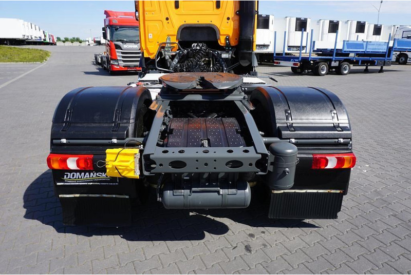 Cabeza tractora Mercedes-Benz AROCS / 1848 / E 6 / ACC / 4 X 4 / HAD / HYDRAULIKA / RETARDER: foto 16