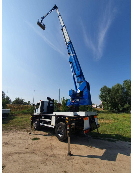 Iveco Eurocargo ML 180 E 24 - Bizocchi KJF 320 lifting basket 32 m - Camión, Camión grúa: foto 3 Iveco Eurocargo ML 180 E 24 - Bizocchi KJF 320 lifting basket 32 m - Camión, Camión grúa: foto 3