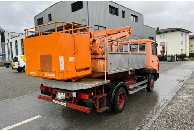 Mercedes-Benz 709 Bucket truck Wumag 14 m - Camión, Camión grúa: foto 4 Mercedes-Benz 709 Bucket truck Wumag 14 m - Camión, Camión grúa: foto 4