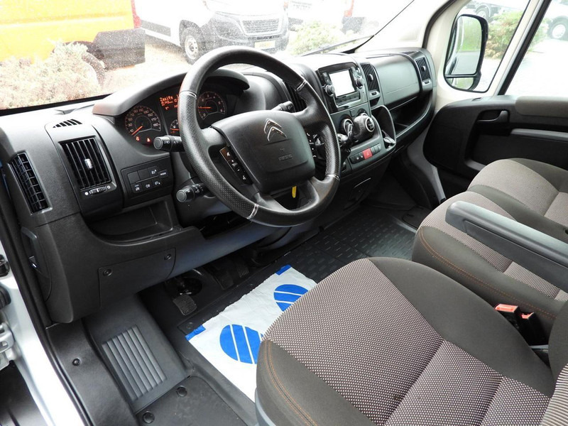 Citroën JUMPER FURGON BRYGADÓWKA 7 MIEJSC TEMPOMAT LEDY KLIMATYZACJA - Minibús, Furgoneta de pasajeros: foto 2 Citroën JUMPER FURGON BRYGADÓWKA 7 MIEJSC TEMPOMAT LEDY KLIMATYZACJA - Minibús, Furgoneta de pasajeros: foto 2