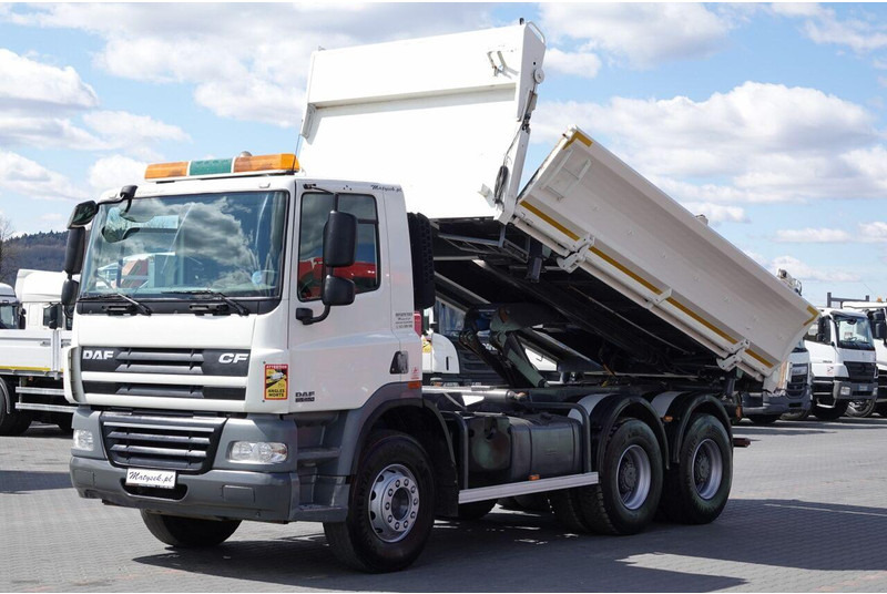 DAF CF 85.410 / 6X4 / WYWROTKA 2 STR / BORDMATIC / HYDROBURTA / MANU - Camión volquete: foto 1 DAF CF 85.410 / 6X4 / WYWROTKA 2 STR / BORDMATIC / HYDROBURTA / MANU - Camión volquete: foto 1