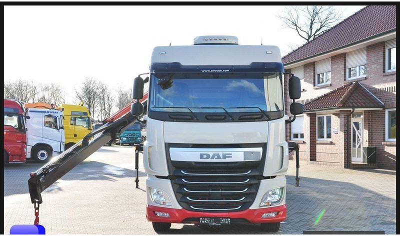 DAF XF 440 - Camión caja abierta, Camión grúa: foto 2 DAF XF 440 - Camión caja abierta, Camión grúa: foto 2