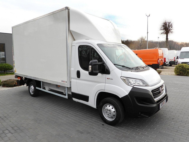 Fiat DUCATO KONTENER WINDA 8 PALET TEMPOMAT NAWIGACJA LEDY KLIMATYZAC - Furgoneta caja cerrada: foto 4 Fiat DUCATO KONTENER WINDA 8 PALET TEMPOMAT NAWIGACJA LEDY KLIMATYZAC - Furgoneta caja cerrada: foto 4