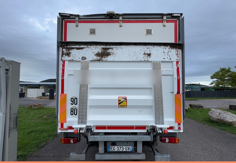 Iveco 120E19 - Camión caja cerrada: foto 5 Iveco 120E19 - Camión caja cerrada: foto 5