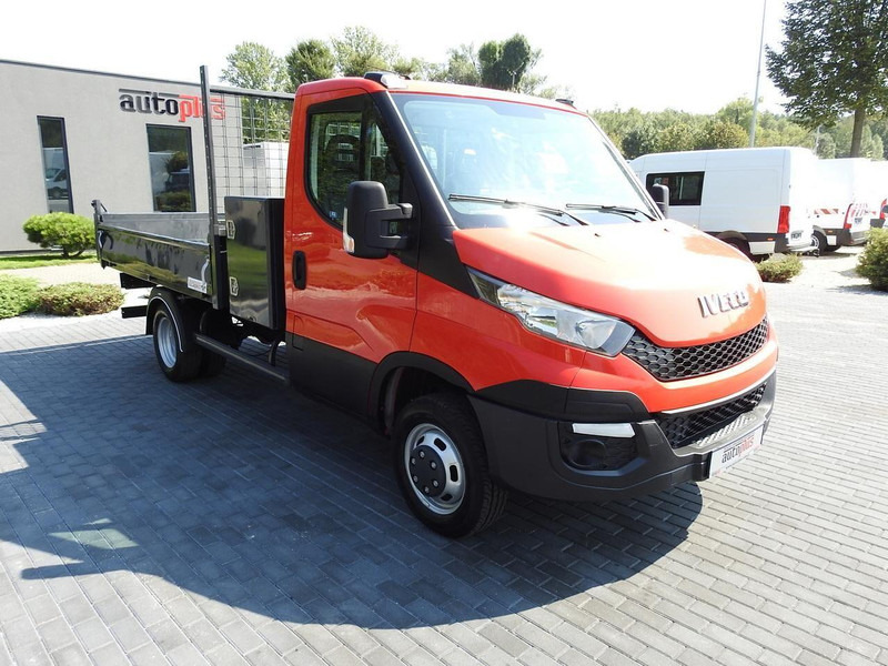 Iveco DAILY 35C13 WYWROTKA TEMPOMAT KLIMATYZACJA BLIŹNIACZE KOŁA 130K - Furgoneta basculante: foto 4 Iveco DAILY 35C13 WYWROTKA TEMPOMAT KLIMATYZACJA BLIŹNIACZE KOŁA 130K - Furgoneta basculante: foto 4