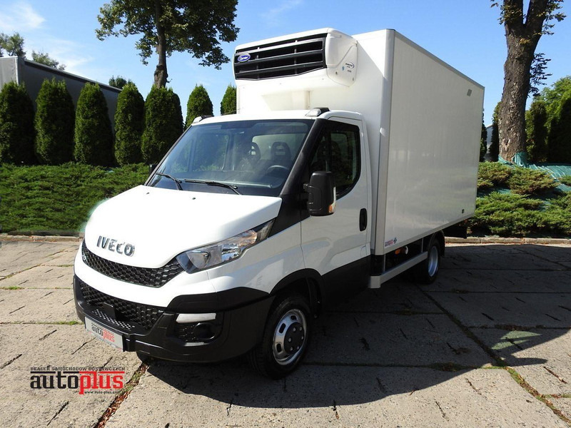 Iveco DAILY 35C15 KONTENER CHŁODNIA -12*C ZASILANIE 230V BLIŹNIACZE KO - Furgoneta frigorifica: foto 1 Iveco DAILY 35C15 KONTENER CHŁODNIA -12*C ZASILANIE 230V BLIŹNIACZE KO - Furgoneta frigorifica: foto 1