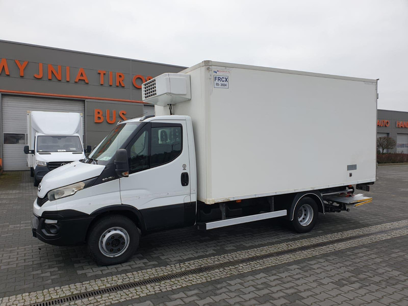 Iveco DAILY 60C15 60-150 TWO-CHAMBER REFRIGERATOR CONTAINER ISOTHERM F - Furgoneta frigorifica: foto 3 Iveco DAILY 60C15 60-150 TWO-CHAMBER REFRIGERATOR CONTAINER ISOTHERM F - Furgoneta frigorifica: foto 3