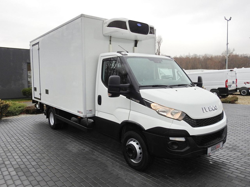 Iveco DAILY 70C17 CHŁODNIA 0*C WINDA 9 PALET ZASILANIE 230V TEMPOMAT K - Furgoneta frigorifica: foto 4 Iveco DAILY 70C17 CHŁODNIA 0*C WINDA 9 PALET ZASILANIE 230V TEMPOMAT K - Furgoneta frigorifica: foto 4