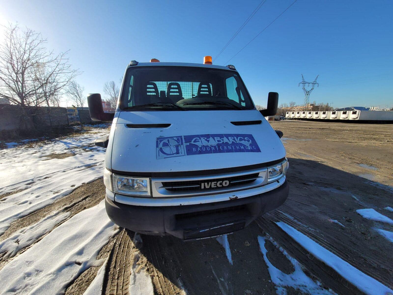 Iveco Daily 65 C 17 3 sided tipper 6,5t - Camión volquete: foto 2 Iveco Daily 65 C 17 3 sided tipper 6,5t - Camión volquete: foto 2