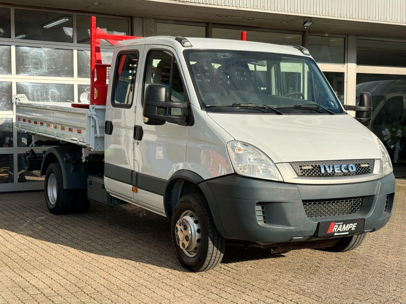 Iveco Daily 70C17 Doka Three sided M Tipper + Crane - Camión volquete, Camión grúa: foto 1 Iveco Daily 70C17 Doka Three sided M Tipper + Crane - Camión volquete, Camión grúa: foto 1