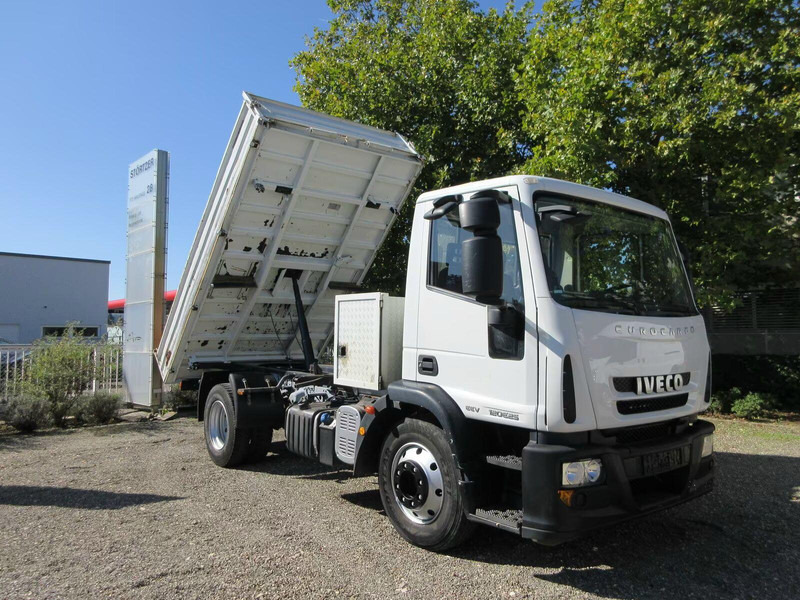Iveco Eurocargo 120E25 - 3 way tipper - Camión volquete: foto 2 Iveco Eurocargo 120E25 - 3 way tipper - Camión volquete: foto 2
