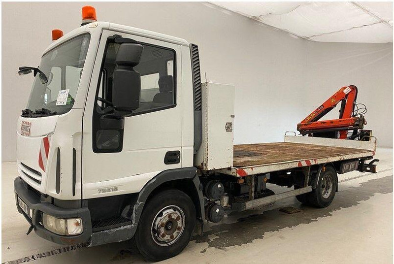 Iveco Eurocargo 75E18 - Camión caja abierta, Camión grúa: foto 1 Iveco Eurocargo 75E18 - Camión caja abierta, Camión grúa: foto 1