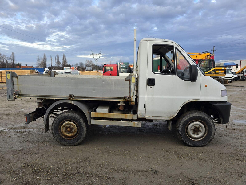 Iveco Scam SM 50 4x4 - 3 sided Tipper - Furgoneta basculante: foto 4 Iveco Scam SM 50 4x4 - 3 sided Tipper - Furgoneta basculante: foto 4