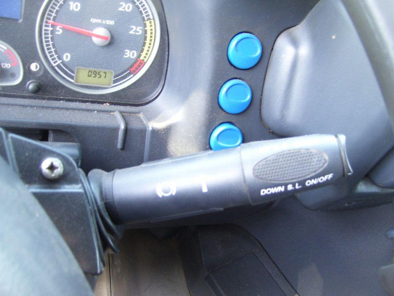 Camión caja abierta, Camión grúa Iveco Stralis 360: foto 11