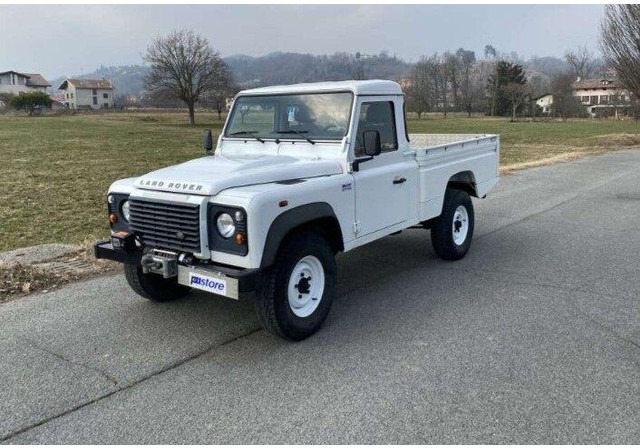 Land Rover Defender 110 - 2.2 Td4 4x4 Platós - Furgoneta caja abierta: foto 1 Land Rover Defender 110 - 2.2 Td4 4x4 Platós - Furgoneta caja abierta: foto 1