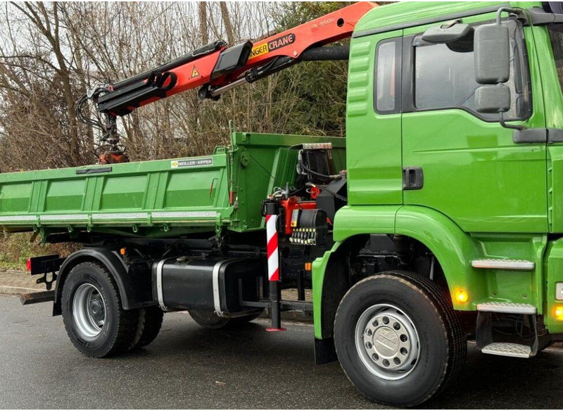 MAN TGA 18.360 Meiller 3-Way Tipper + Crane Palfinger PK 9501 - Camión volquete, Camión grúa: foto 5 MAN TGA 18.360 Meiller 3-Way Tipper + Crane Palfinger PK 9501 - Camión volquete, Camión grúa: foto 5
