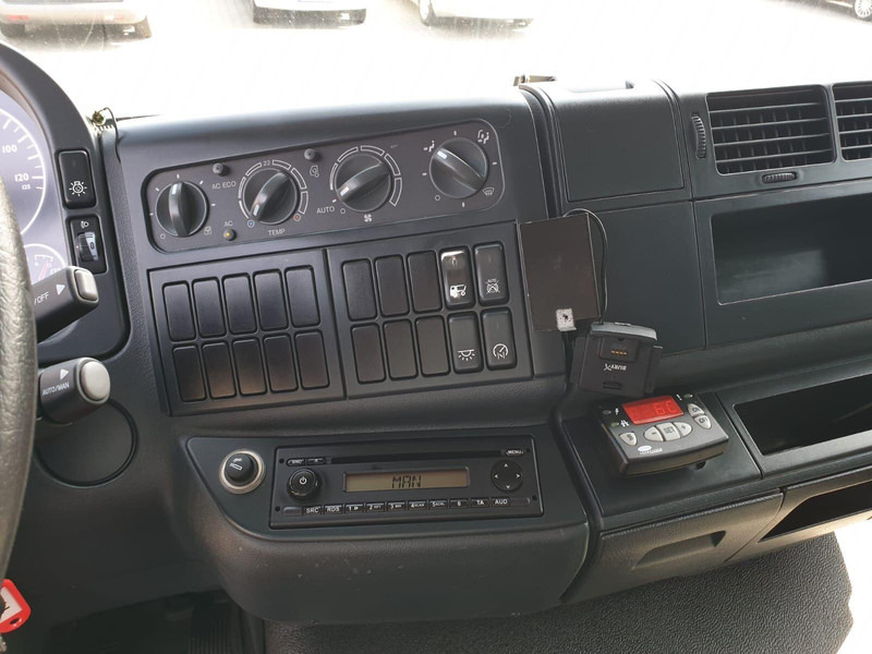 Camión frigorífico MAN TGL 12.220: foto 19 Camión frigorífico MAN TGL 12.220: foto 19