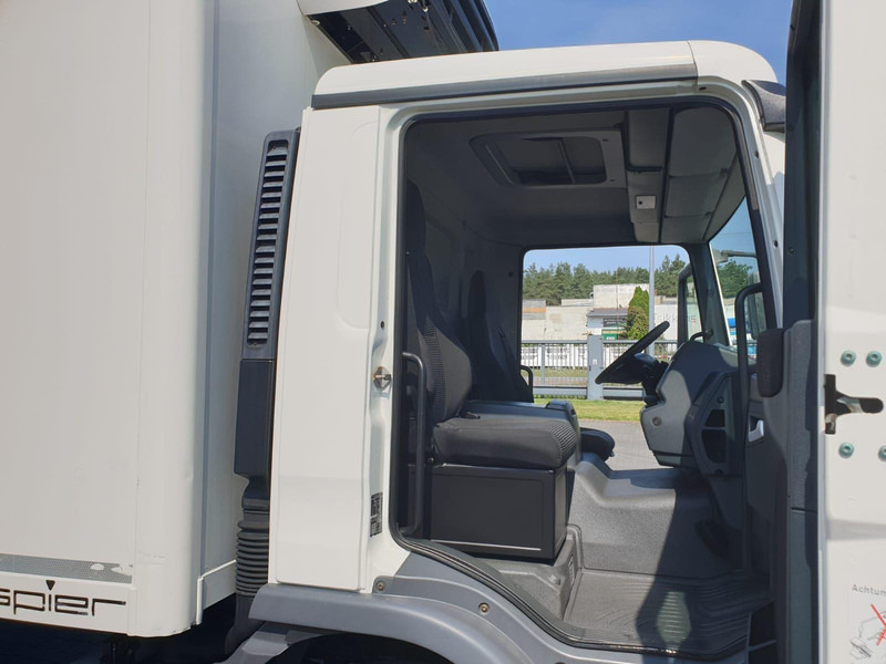 Camión frigorífico MAN TGL 12.220: foto 8 Camión frigorífico MAN TGL 12.220: foto 8