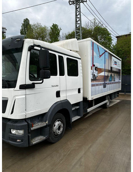 MAN TGL 8.250 - Camión caja cerrada: foto 1 MAN TGL 8.250 - Camión caja cerrada: foto 1