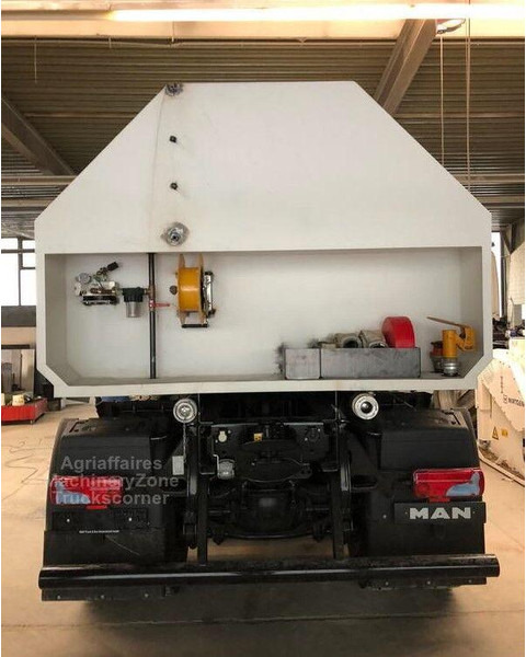 MAN TGS 33.500 - Camión cisterna: foto 5 MAN TGS 33.500 - Camión cisterna: foto 5