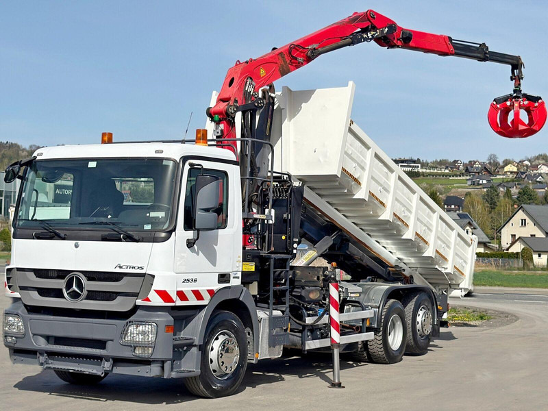 Mercedes-Benz ACTROS 2536 - Camión multibasculante, Camión grúa: foto 4 Mercedes-Benz ACTROS 2536 - Camión multibasculante, Camión grúa: foto 4