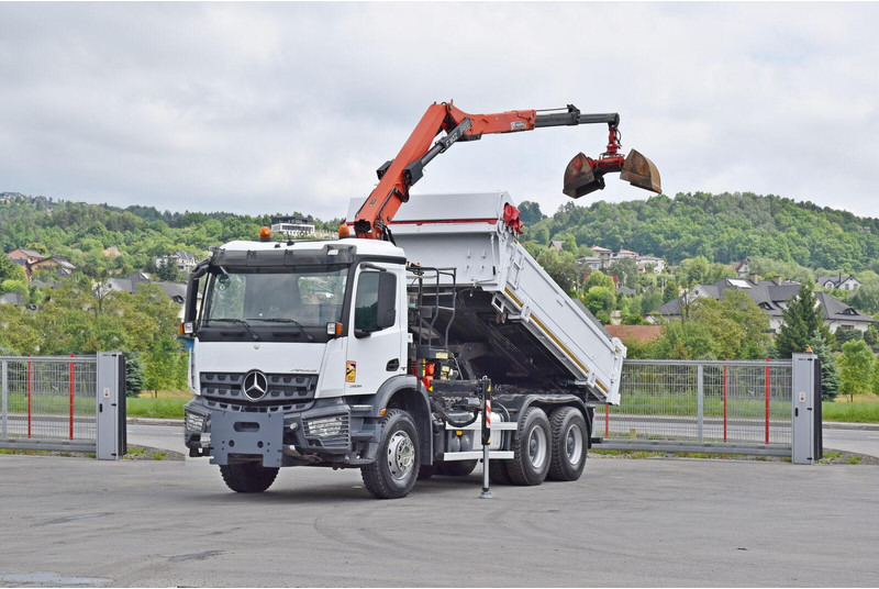 Mercedes-Benz AROCS 2635* FASSI F165AZ.0.22 + FUNK * 6x4 - Camión volquete, Camión grúa: foto 2 Mercedes-Benz AROCS 2635* FASSI F165AZ.0.22 + FUNK * 6x4 - Camión volquete, Camión grúa: foto 2